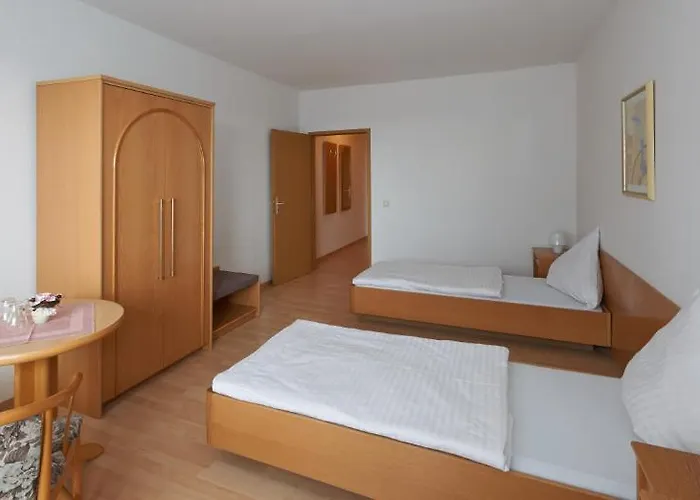 Alpha Leipzig-roetha 3*